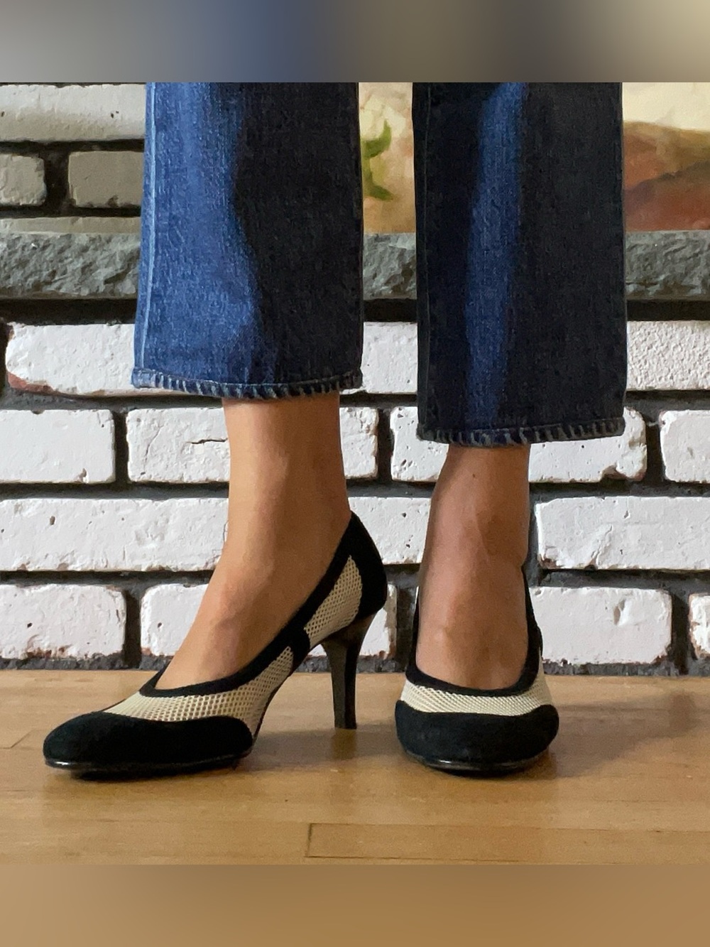 AEROSOLES Black and Cream Mesh Pumps